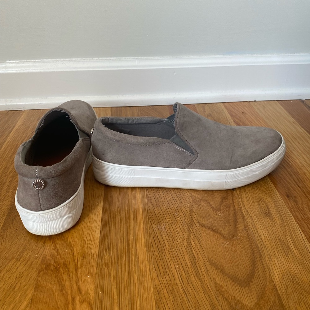 Steve Madden Flats *PERFECT FOR FALL*